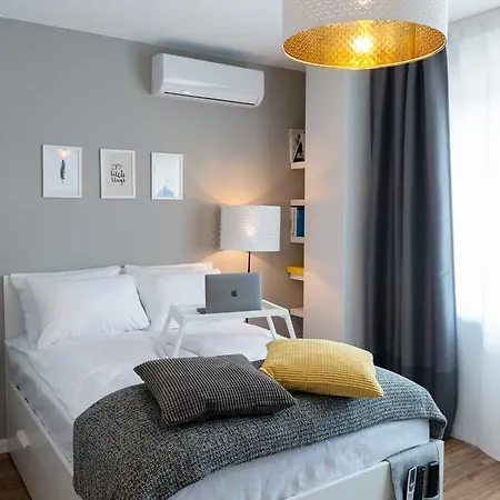 We Metro Centrum Apartment