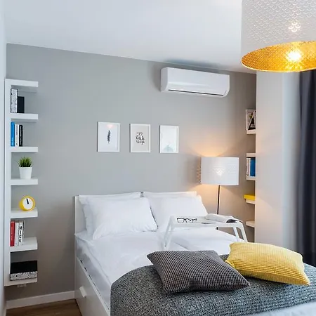 Apartment We Metro Centrum Warsaw